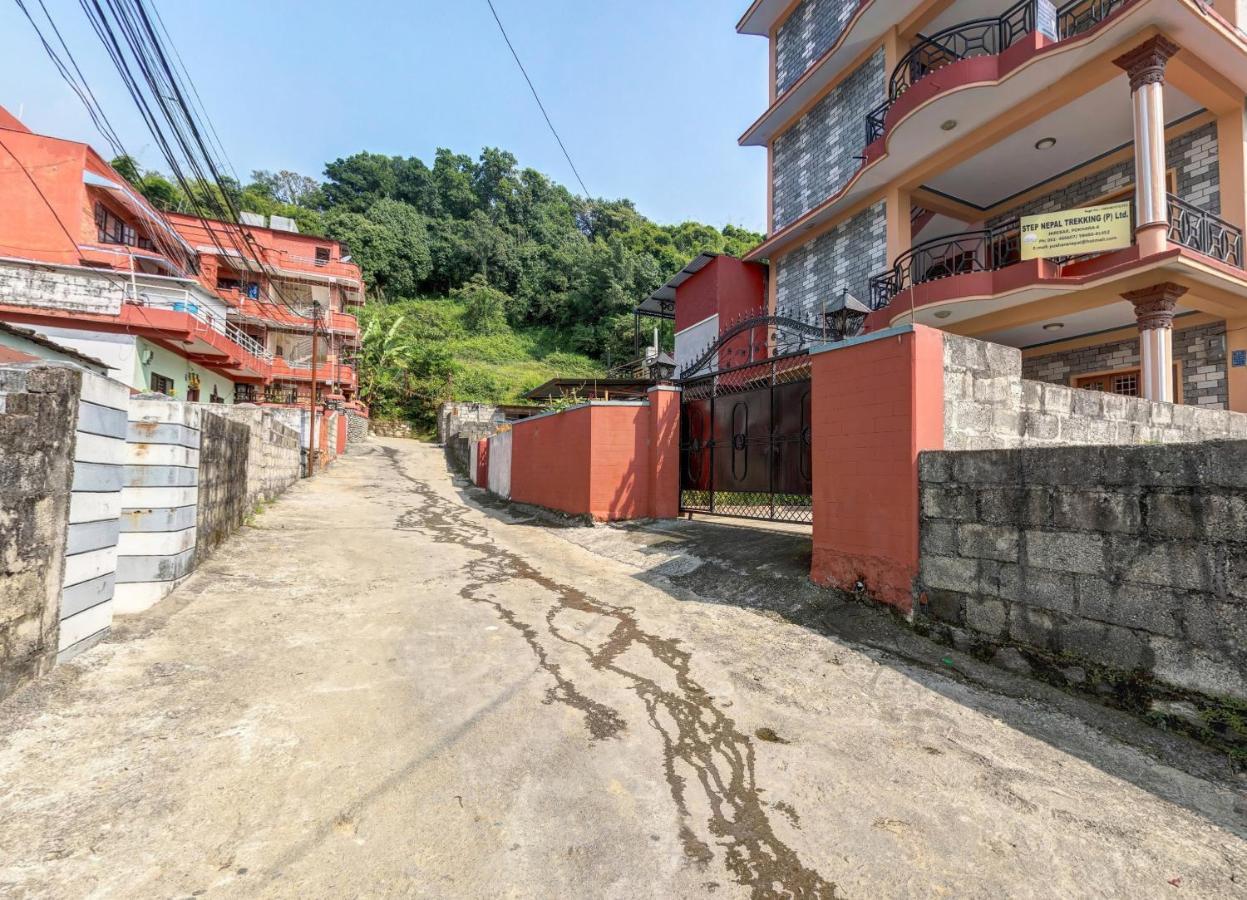Pokhara Abroad Inn מראה חיצוני תמונה