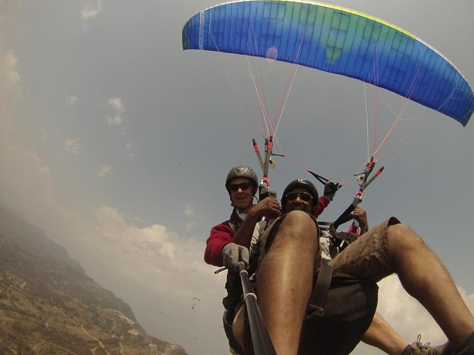 Pokhara Abroad Inn מראה חיצוני תמונה