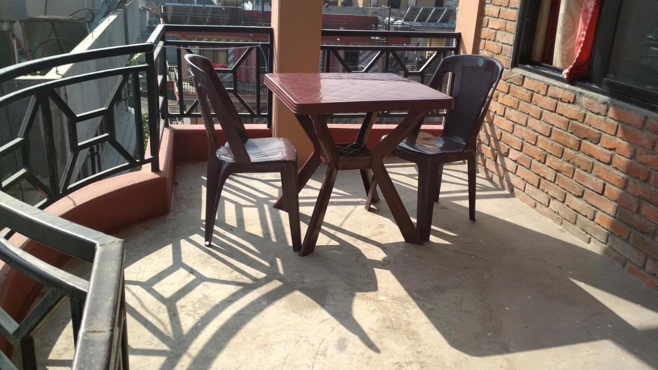 Pokhara Abroad Inn מראה חיצוני תמונה