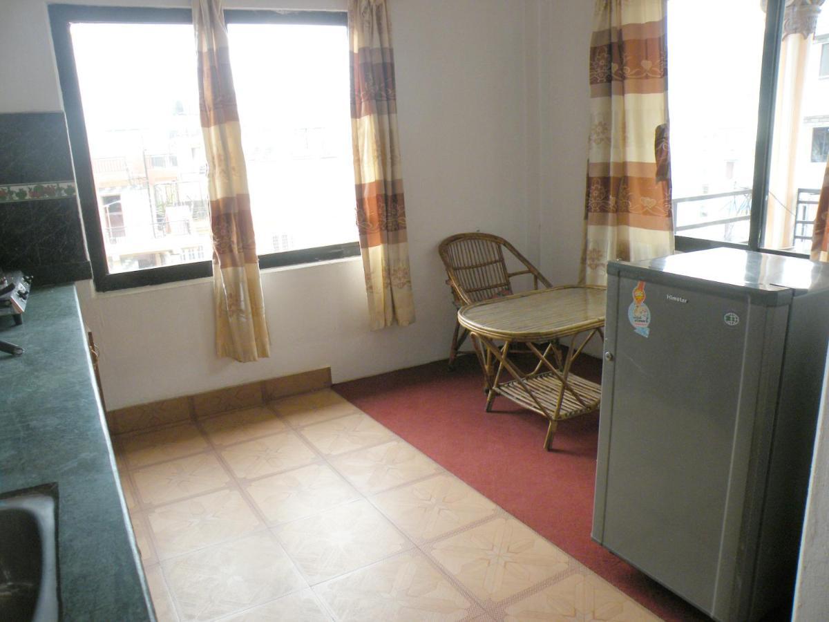 Pokhara Abroad Inn מראה חיצוני תמונה