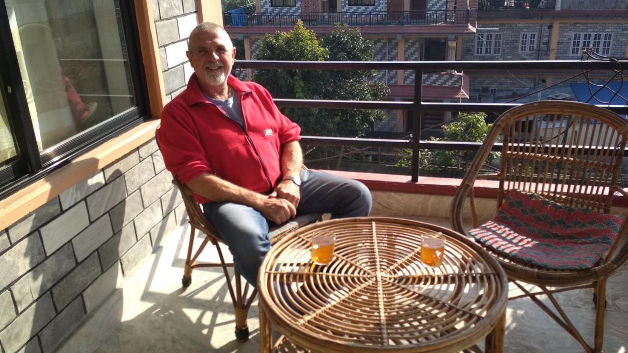 Pokhara Abroad Inn מראה חיצוני תמונה